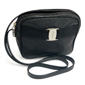 Vintage Salvatore Ferragamo Vara Bow Crossbody Camera Bag